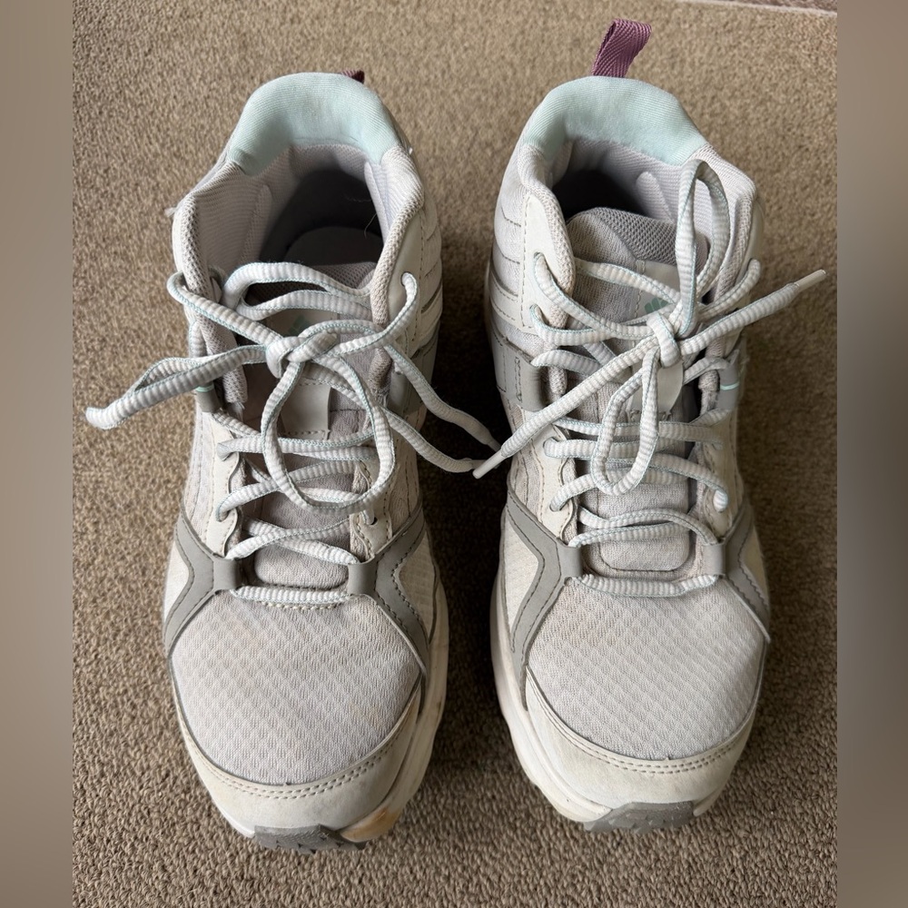 Columbia shoes